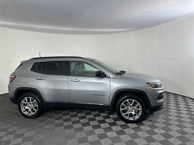 used 2022 Jeep Compass car, priced at $20,495