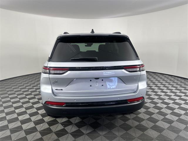 new 2025 Jeep Grand Cherokee car, priced at $47,525