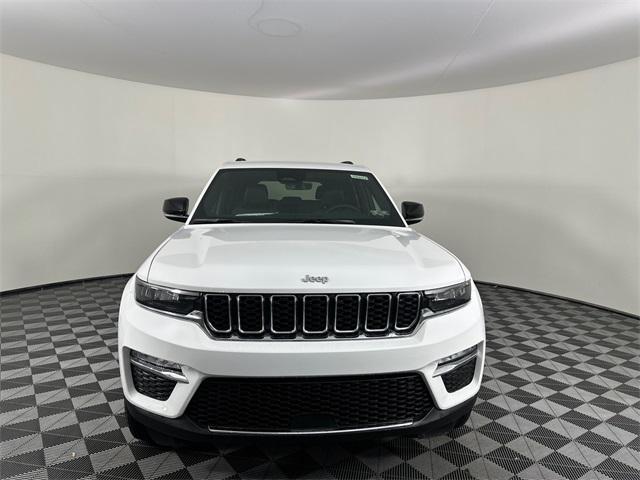 new 2025 Jeep Grand Cherokee car, priced at $42,695