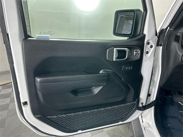used 2021 Jeep Wrangler Unlimited car, priced at $28,895