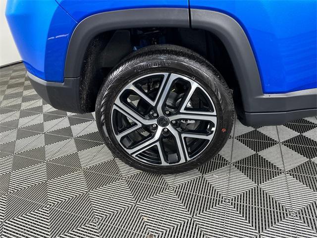 new 2025 Jeep Compass car, priced at $33,085