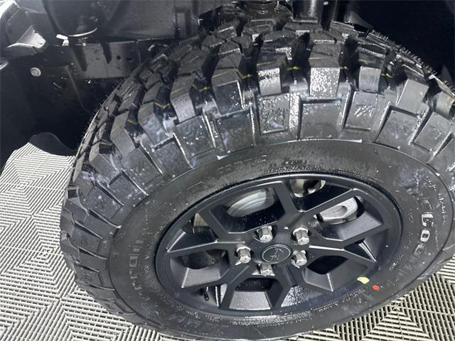 new 2025 Jeep Gladiator car, priced at $46,752