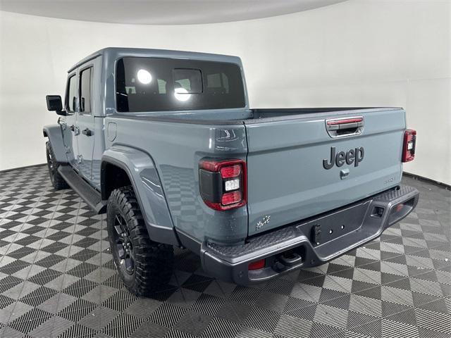 new 2025 Jeep Gladiator car, priced at $46,752