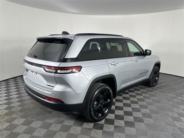 new 2025 Jeep Grand Cherokee car, priced at $42,988