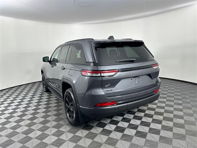 new 2025 Jeep Grand Cherokee car, priced at $45,030