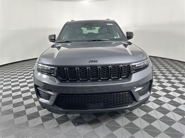new 2025 Jeep Grand Cherokee car, priced at $42,791