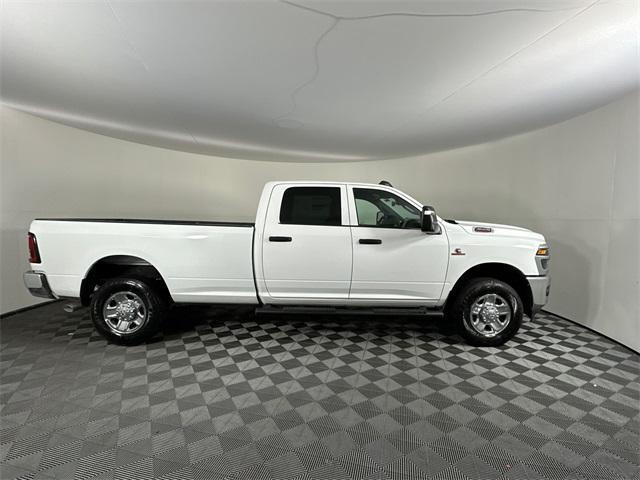 new 2025 Ram 3500 car, priced at $68,778