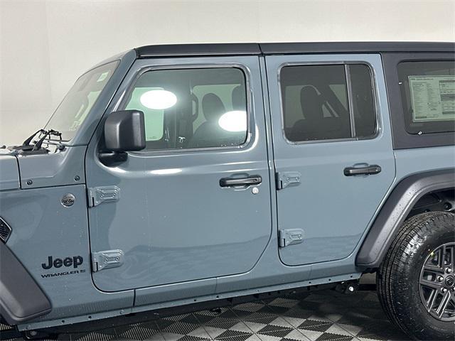 new 2025 Jeep Wrangler car, priced at $44,075