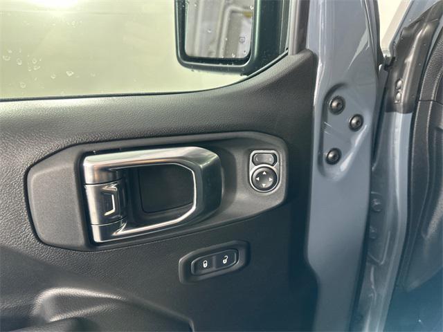 new 2025 Jeep Wrangler car, priced at $42,686