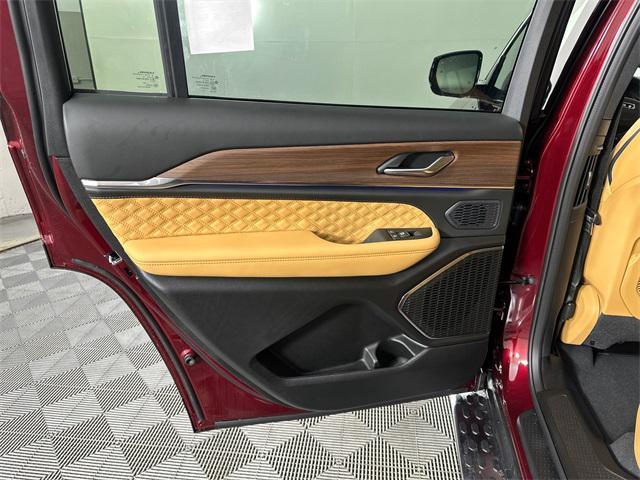 new 2025 Jeep Grand Cherokee L car, priced at $60,125