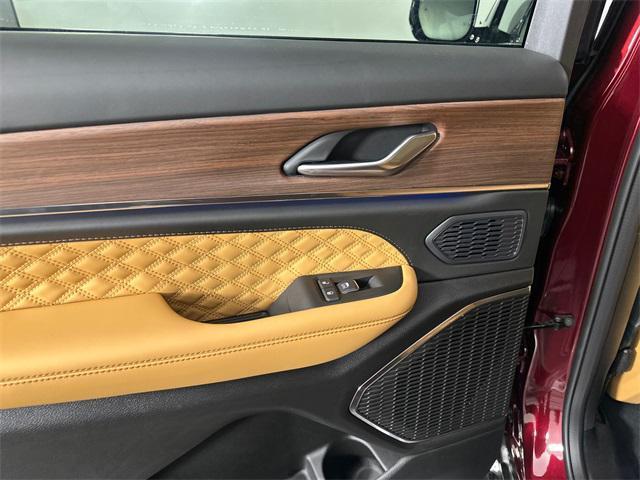 new 2025 Jeep Grand Cherokee L car, priced at $60,125