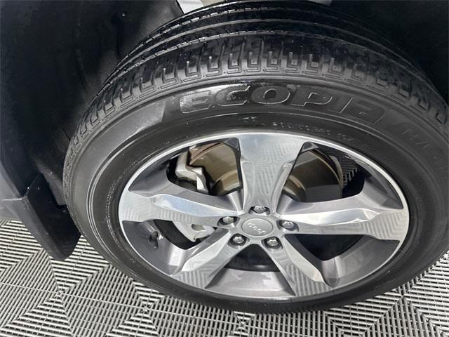 used 2022 Jeep Grand Cherokee L car, priced at $33,998