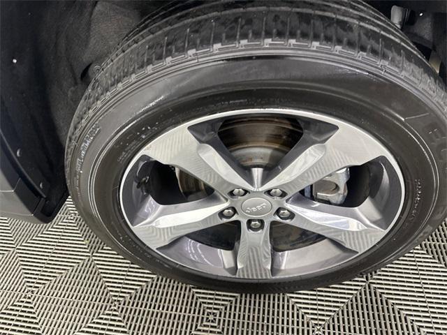 used 2022 Jeep Grand Cherokee L car, priced at $33,998