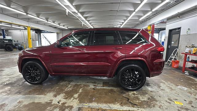 used 2017 Jeep Grand Cherokee car, priced at $9,999