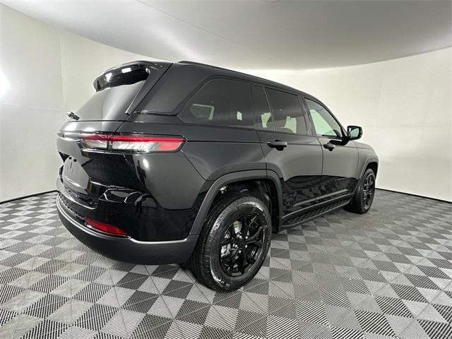 new 2025 Jeep Grand Cherokee car, priced at $42,454