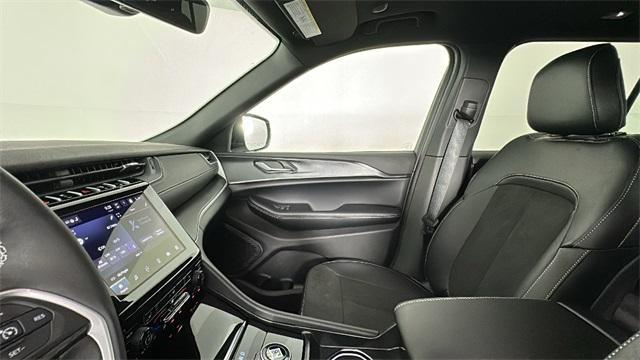 new 2025 Jeep Grand Cherokee car, priced at $47,435