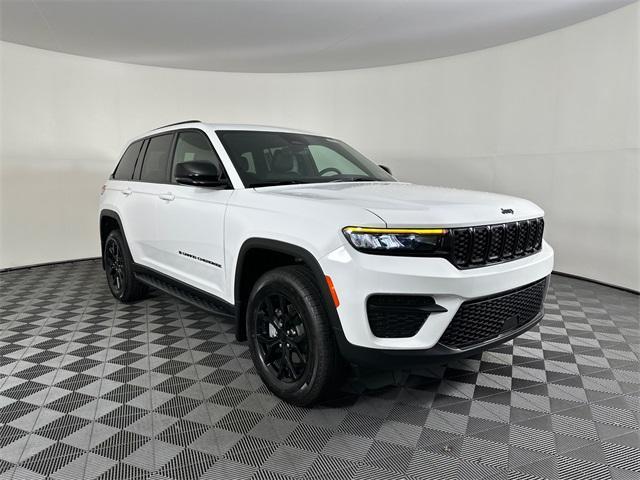 new 2025 Jeep Grand Cherokee car, priced at $47,435