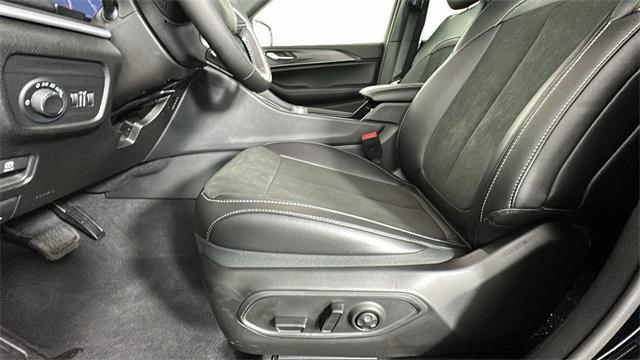 new 2025 Jeep Grand Cherokee car, priced at $45,030