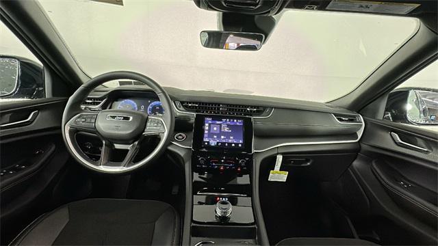 new 2025 Jeep Grand Cherokee car, priced at $43,507