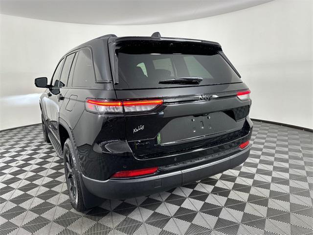 new 2025 Jeep Grand Cherokee car, priced at $43,507