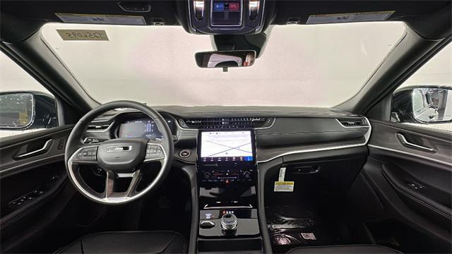 new 2025 Jeep Grand Cherokee car, priced at $46,111