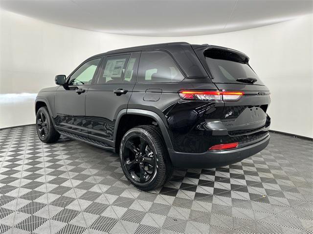 new 2025 Jeep Grand Cherokee car, priced at $46,111