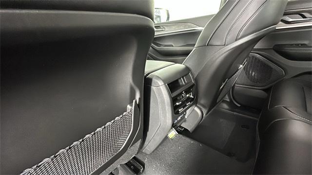 new 2025 Jeep Grand Cherokee car, priced at $46,111