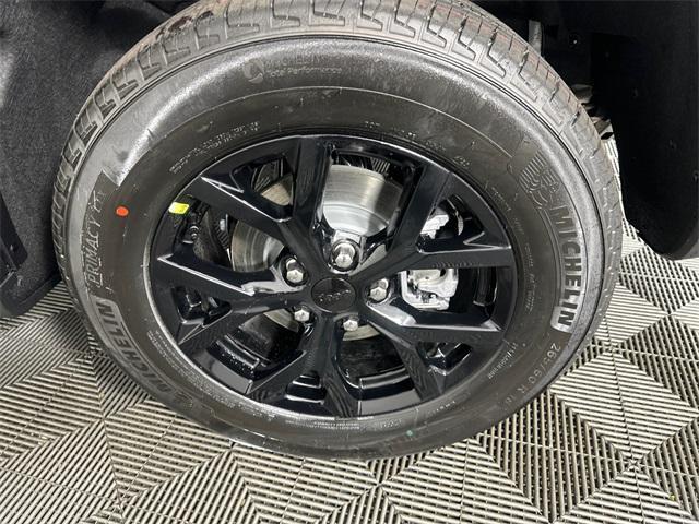 new 2025 Jeep Grand Cherokee car, priced at $42,499