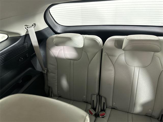 used 2022 Kia Sorento car, priced at $22,495