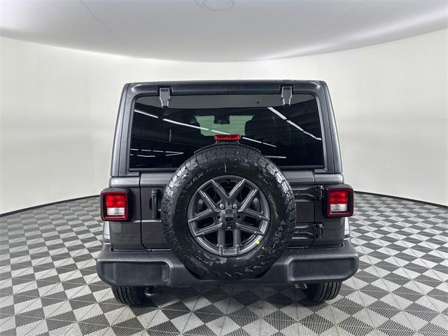 new 2025 Jeep Wrangler car, priced at $48,075