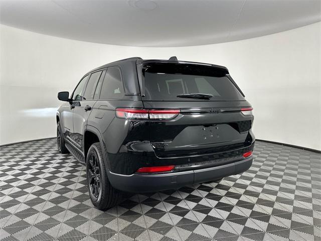new 2025 Jeep Grand Cherokee car, priced at $42,580