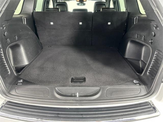 used 2022 Jeep Grand Cherokee WK car, priced at $29,810