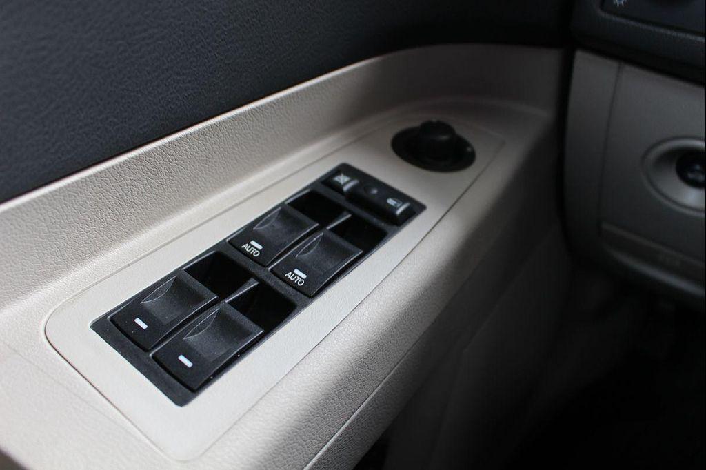 used 2006 Chrysler 300 car, priced at $17,995