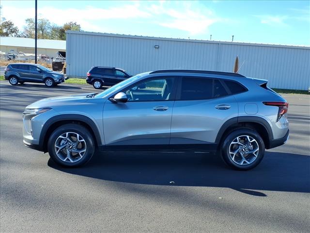 used 2025 Chevrolet Trax car, priced at $22,500