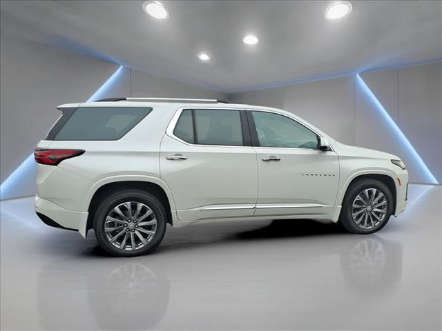 used 2023 Chevrolet Traverse car, priced at $40,900