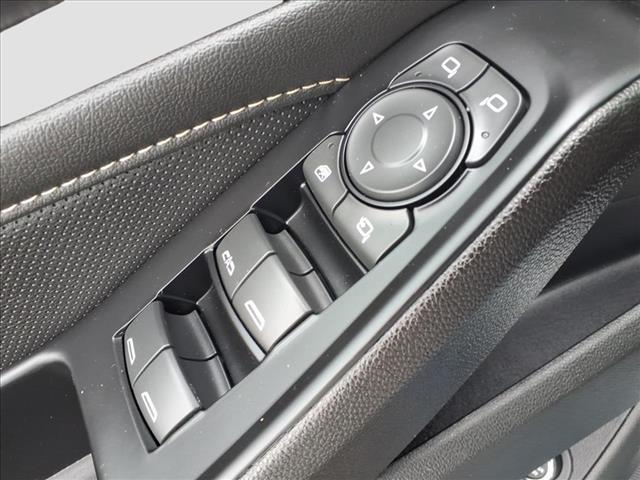 used 2023 Chevrolet Traverse car, priced at $40,900