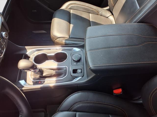 used 2021 Chevrolet Traverse car, priced at $31,900
