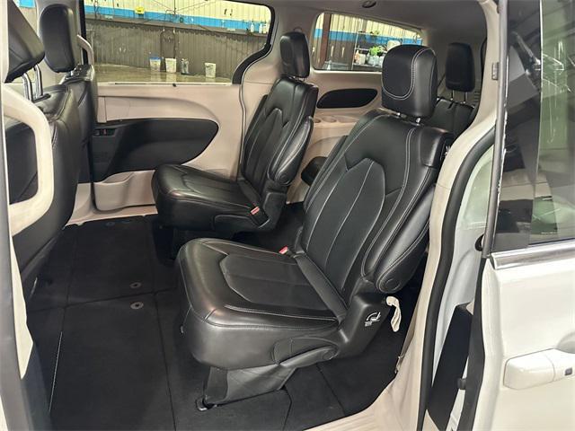 used 2023 Chrysler Pacifica car, priced at $24,000
