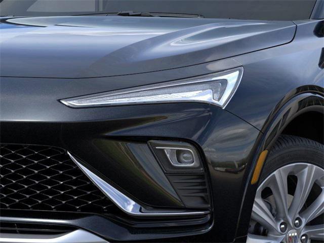 new 2025 Buick Envista car, priced at $31,585