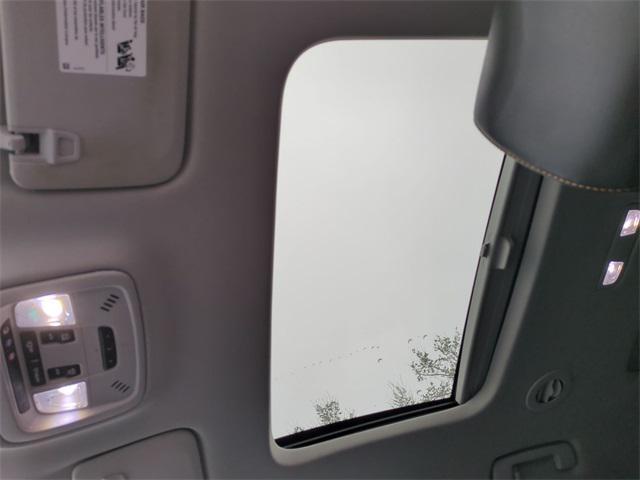 used 2021 Chevrolet Traverse car, priced at $25,000