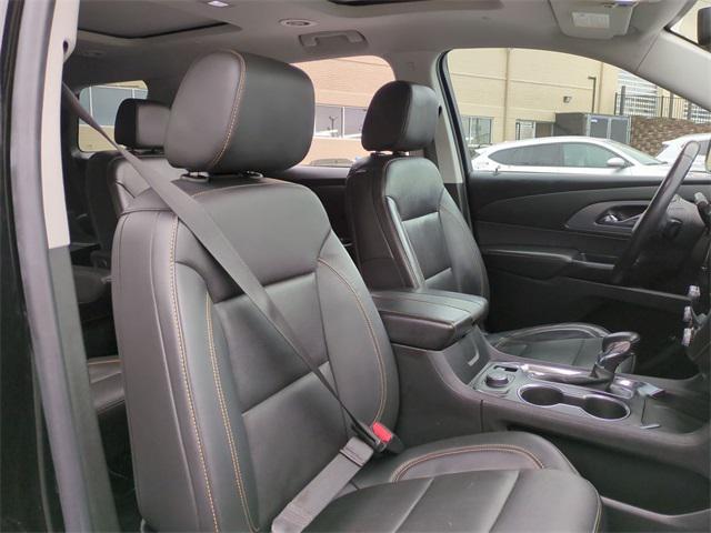 used 2021 Chevrolet Traverse car, priced at $25,000