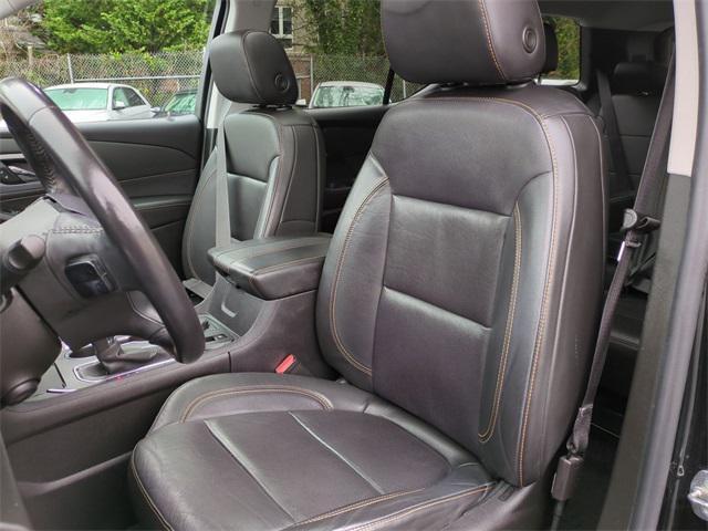 used 2021 Chevrolet Traverse car, priced at $25,000