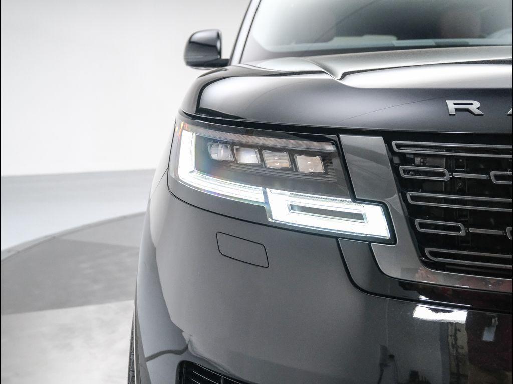 new 2025 Land Rover Range Rover car