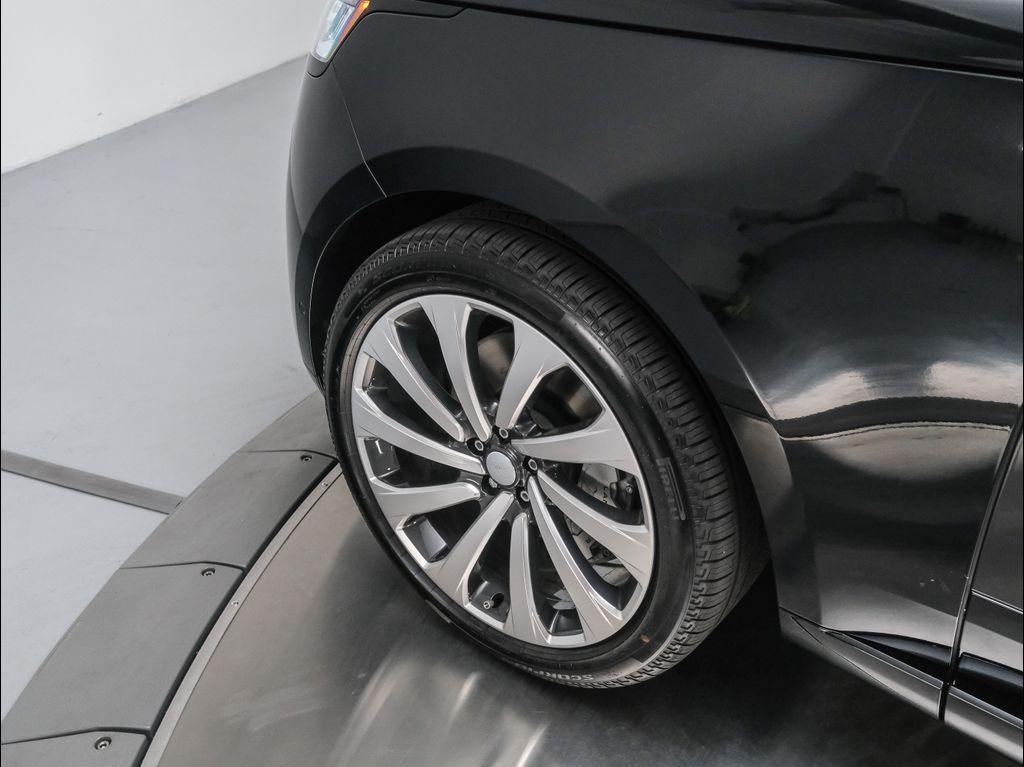 new 2025 Land Rover Range Rover car