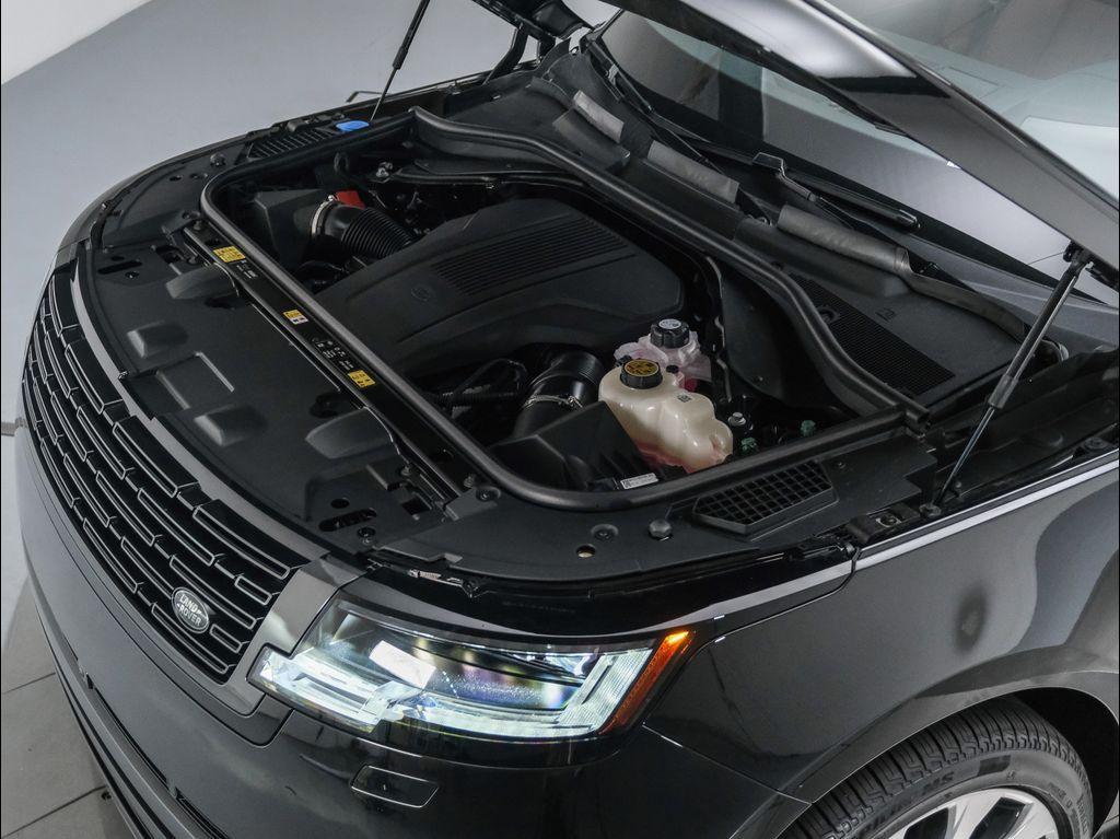 new 2025 Land Rover Range Rover car