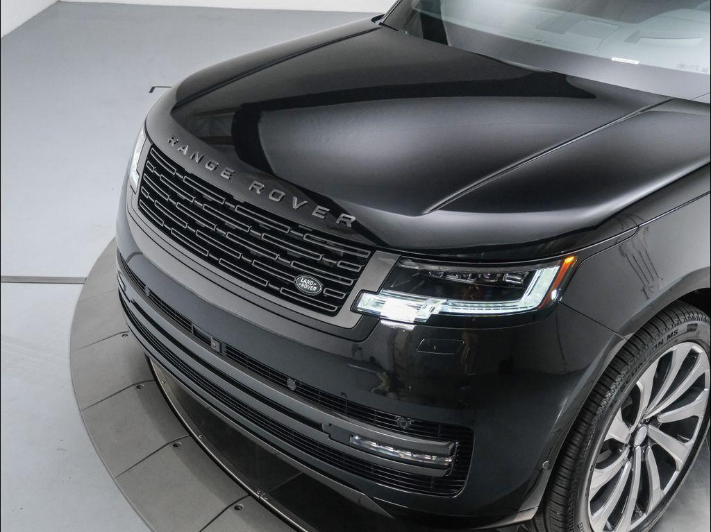 new 2025 Land Rover Range Rover car