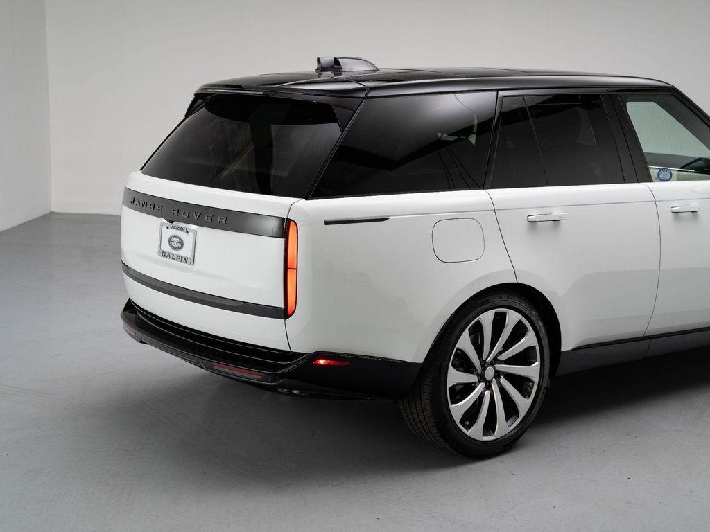 new 2025 Land Rover Range Rover car