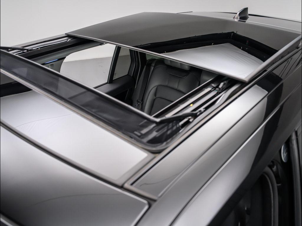 used 2022 Land Rover Range Rover car, priced at $58,938