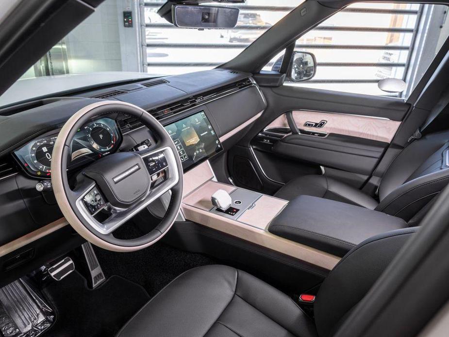 new 2025 Land Rover Range Rover car