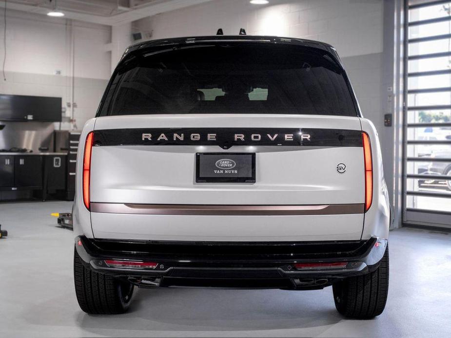 new 2025 Land Rover Range Rover car